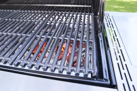 Charbroil Made 2 Match Charcoal Tray Pro & Core Gas BBQ - image 3